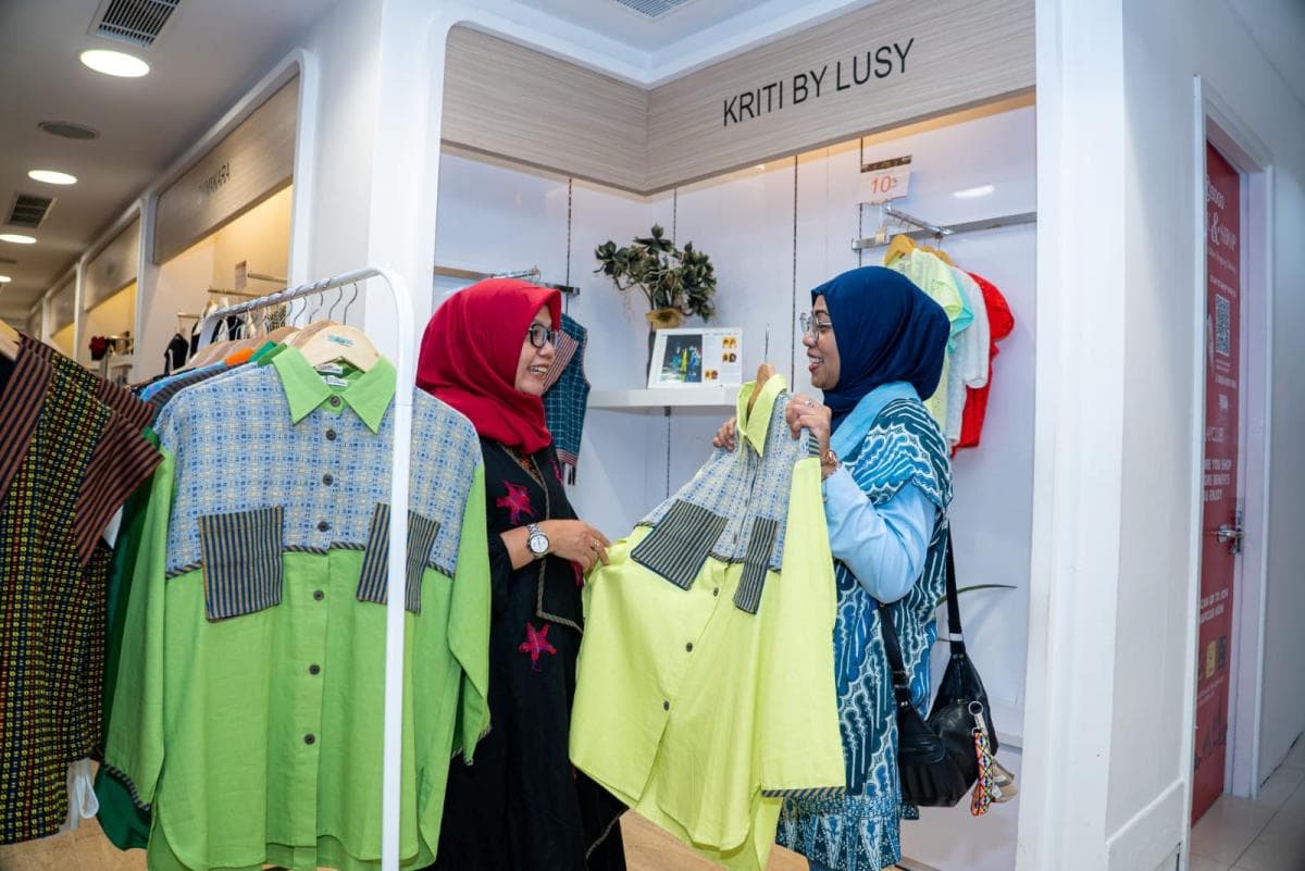 Lewat Tenun Modern dan Pameran BRI, Kriti by Lusy Jajaki Potensi di Pasar Global Lewat Tenun Modern dan Pameran BRI, Kriti by Lusy Jajaki Potensi di Pasar Global