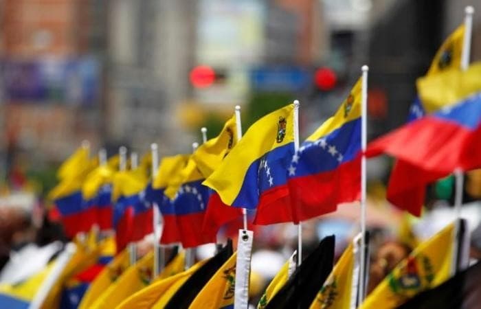 Kemlu RI: Indonesia Pantau Ketat Perkembangan Venezuela Usai Serangan Militer AS Kemlu RI: Indonesia Pantau Ketat Perkembangan Venezuela Usai Serangan Militer AS