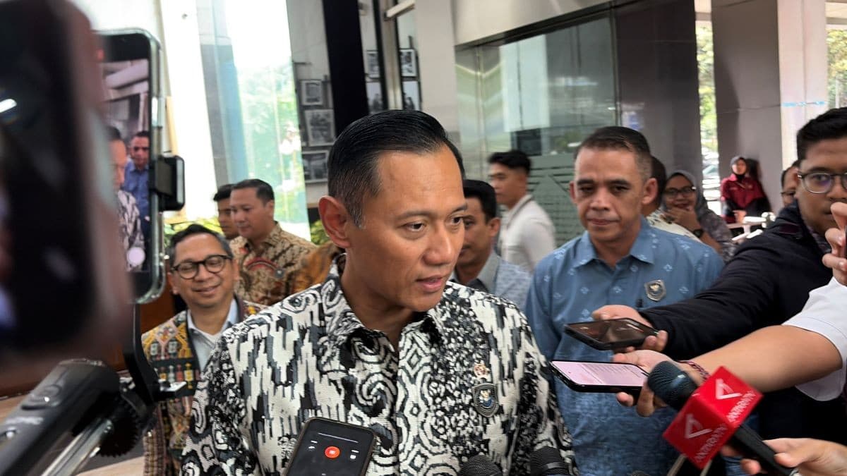 AHY Tegaskan Proyek Giant Sea Wall Butuh Dukungan Kementerian dan Lembaga AHY Tegaskan Proyek Giant Sea Wall Butuh Dukungan Kementerian dan Lembaga