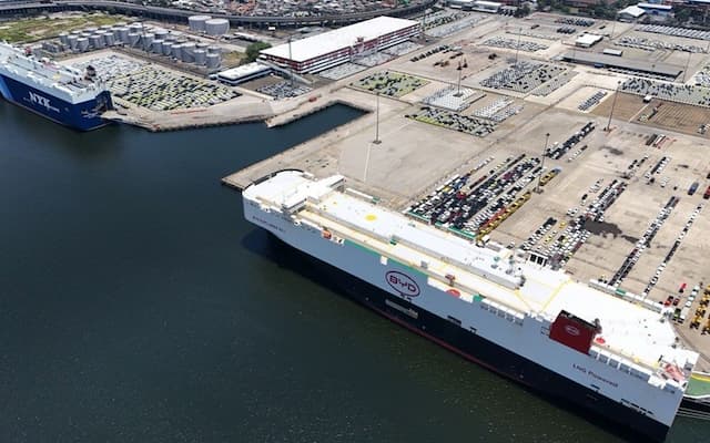 Kinerja Operasional IPCC Tumbuh 13,5 Persen hingga Februari 2026 Kinerja Operasional IPCC Tumbuh 13,5 Persen hingga Februari 2026