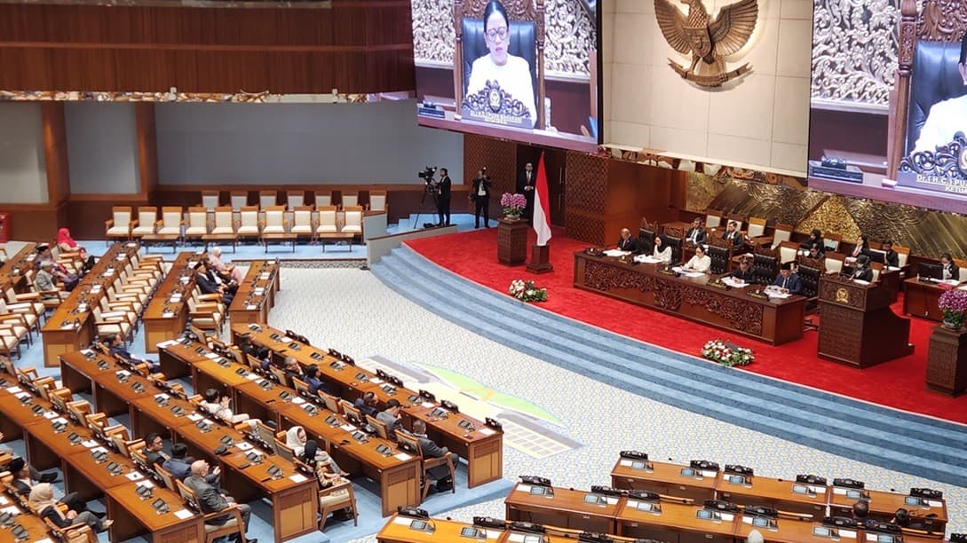 DPR Sahkan UU PPRT Tepat di Hari Kartini DPR Sahkan UU PPRT Tepat di Hari Kartini