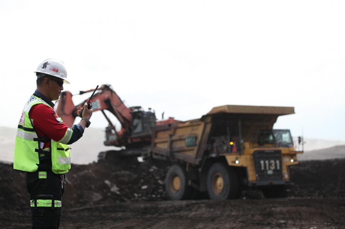 Samindo Resources (MYOH) Bidik Volume Batuan Penutup 34,5 Juta BCM Sepanjang 2026 Samindo Resources (MYOH) Bidik Volume Batuan Penutup 34,5 Juta BCM Sepanjang 2026