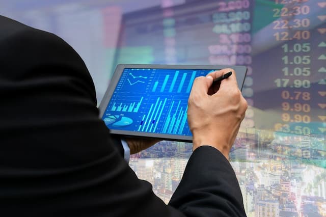 Sosok Surono Subekti, Investor Low-Profile yang Koleksi 17 Saham Sosok Surono Subekti, Investor Low-Profile yang Koleksi 17 Saham