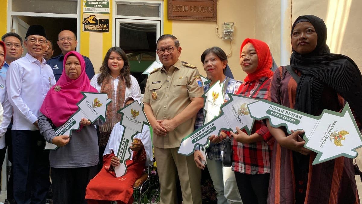 Pramono Resmikan Program Bedah Rumah, Targetkan 663 Unit Rampung di 2026 Pramono Resmikan Program Bedah Rumah, Targetkan 663 Unit Rampung di 2026
