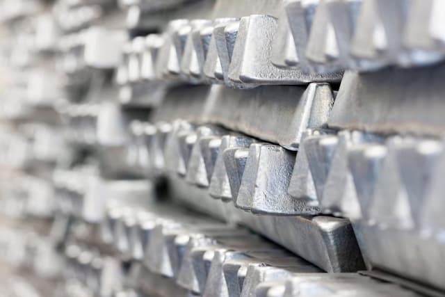 Harga Aluminium Sentuh Level Tertinggi 4 Tahun, Terseret Krisis Timur Tengah Harga Aluminium Sentuh Level Tertinggi 4 Tahun, Terseret Krisis Timur Tengah