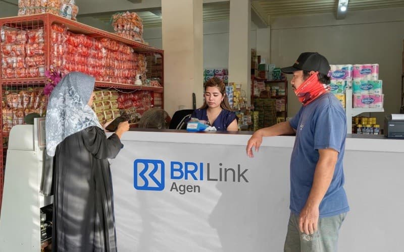 BRILink Agen “Rieche Endah” Permudah Transaksi Perbankan Warga Sumbawa BRILink Agen “Rieche Endah” Permudah Transaksi Perbankan Warga Sumbawa