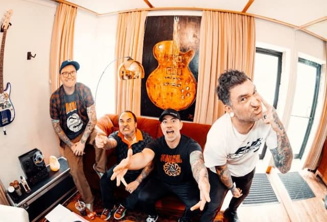 New Found Glory dan The Story So Far Batal Tampil di Hammersonic Festival 2026 New Found Glory dan The Story So Far Batal Tampil di Hammersonic Festival 2026