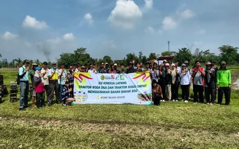 Kementan Gelar Uji Biodiesel B50 pada Alat Pertanian Kementan Gelar Uji Biodiesel B50 pada Alat Pertanian