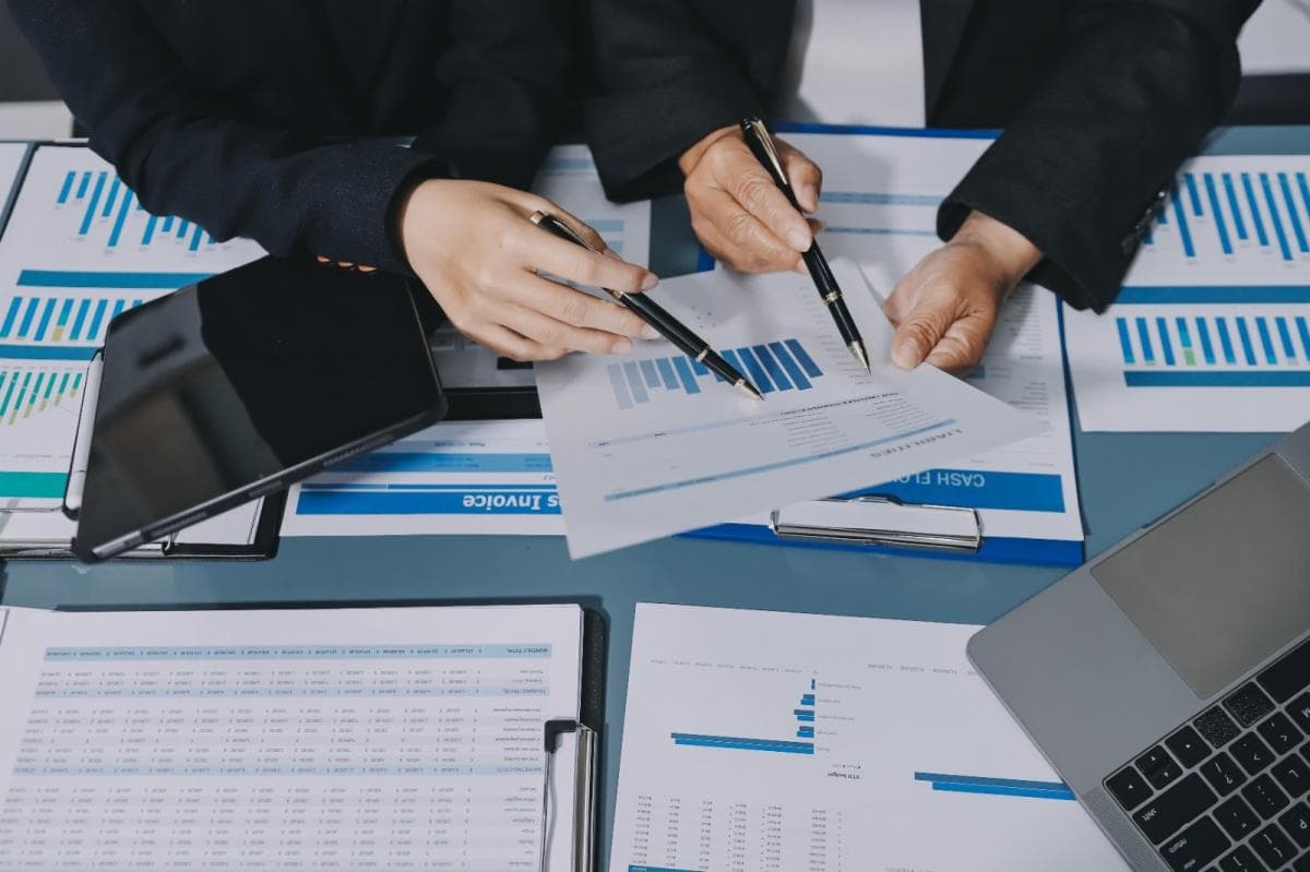 Akselerasi Laba Emiten di Q1-2026, Intip Sektor Paling Moncer Akselerasi Laba Emiten di Q1-2026, Intip Sektor Paling Moncer