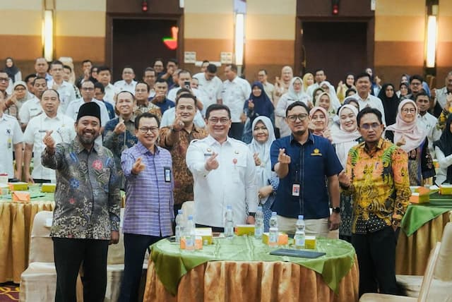 Perhitungan Bagi Hasil Dinilai Tak Adil, ISEI Riau Usulkan 3 Rekomendasi Reformulasi DBH Sawit Perhitungan Bagi Hasil Dinilai Tak Adil, ISEI Riau Usulkan 3 Rekomendasi Reformulasi DBH Sawit
