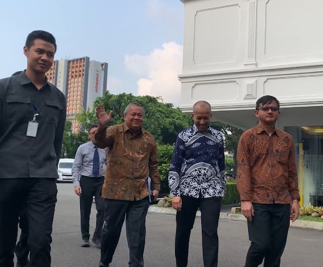 Usai Bertemu Prabowo, Gubernur BI Yakin Rupiah Stabil Usai Bertemu Prabowo, Gubernur BI Yakin Rupiah Stabil
