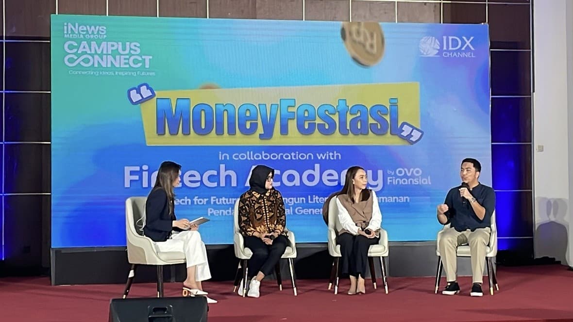 Peningkatan Literasi Pendanaan Digital Mahasiswa UNS Lewat MoneyFestasi bersama OVO Finansial Peningkatan Literasi Pendanaan Digital Mahasiswa UNS Lewat MoneyFestasi bersama OVO Finansial