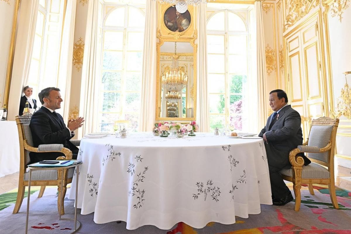 Pertemuan Prabowo-Macron Bakal Bahas Penguatan Kerja Sama Pertahanan hingga Energi Terbarukan Pertemuan Prabowo-Macron Bakal Bahas Penguatan Kerja Sama Pertahanan hingga Energi Terbarukan