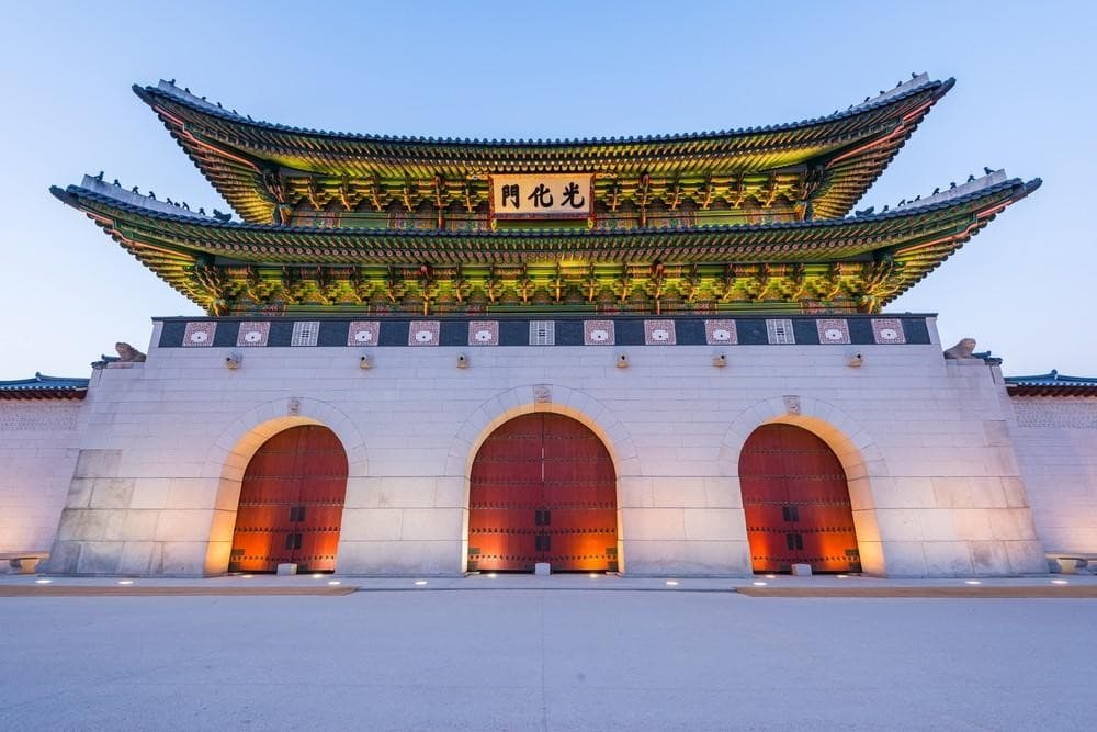 Menjelajahi Pesona Korea: Perpaduan Memukau Tradisi & Modernitas di Seoul & Incheon Menjelajahi Pesona Korea: Perpaduan Memukau Tradisi & Modernitas di Seoul & Incheon