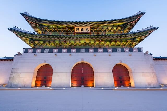 Menjelajahi Pesona Korea: Perpaduan Memukau Tradisi & Modernitas di Seoul & Incheon Menjelajahi Pesona Korea: Perpaduan Memukau Tradisi & Modernitas di Seoul & Incheon