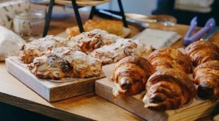 Profil Pemilik Holland Bakery, Toko Roti yang Sering Dikira Asal Belanda