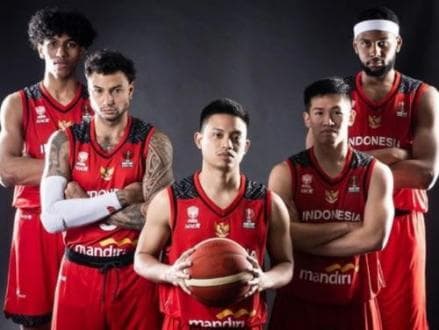 5 Sepatu Basket Merek Lokal di Indonesia 5 Sepatu Basket Merek Lokal di Indonesia