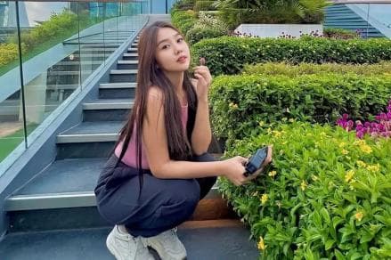 4 Sumber Kekayaan Vilmei, Seleb TikTok yang Viral karena Dermawan 4 Sumber Kekayaan Vilmei, Seleb TikTok yang Viral karena Dermawan