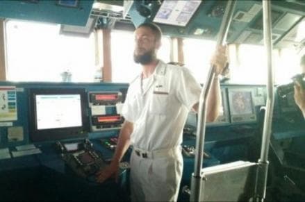 Daftar Aplikasi untuk Monitoring Pergerakan Kapal di Selat Sunda Daftar Aplikasi untuk Monitoring Pergerakan Kapal di Selat Sunda