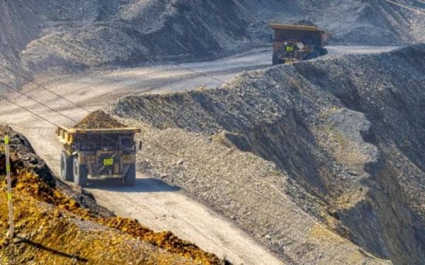 Ngebor di Sumbawa, Amman Mineral (AMMN) Sedot Dana Rp97 Miliar di Kuartal IV-2023 Ngebor di Sumbawa, Amman Mineral (AMMN) Sedot Dana Rp97 Miliar di Kuartal IV-2023
