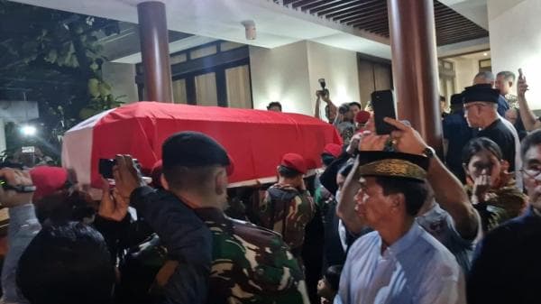 Jenazah Doni Monardo Tiba di Rumah Duka, Bakal Dilepas secara Militer Besok