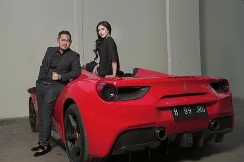 Sumber Harta Kekayaan Gilang Widya Juragan 99, dari Bisnis Kosmetik sampai Otobus Sumber Harta Kekayaan Gilang Widya Juragan 99, dari Bisnis Kosmetik sampai Otobus