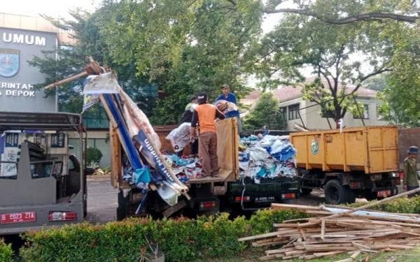 Sampah APK Pemilu 2024 di Depok Nyaris 6 Ton, DLHK Gandeng Bank Sampah untuk Mengolah