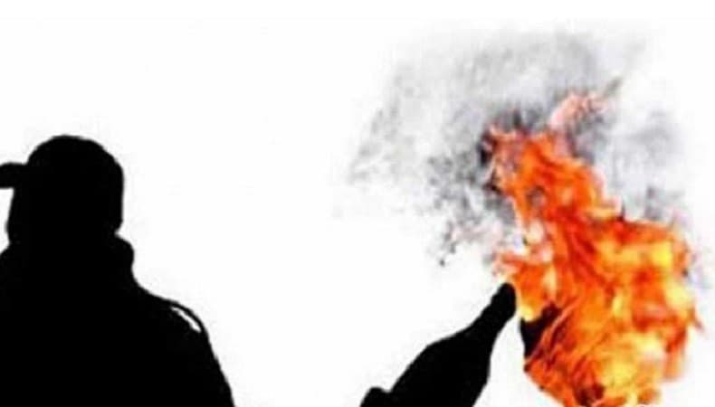 Ngeri! Siswa SMP Sungai Raya Lempar Molotov di Sekolah Ternyata Anggota Komunitas Kriminal Ngeri! Siswa SMP Sungai Raya Lempar Molotov di Sekolah Ternyata Anggota Komunitas Kriminal