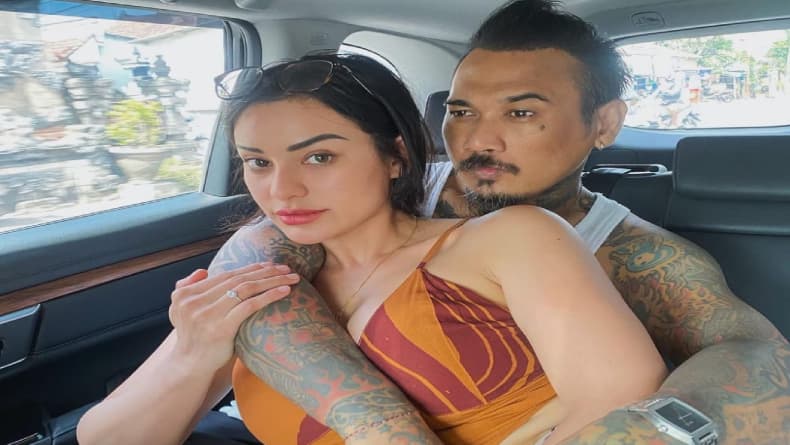 Jerinx SID Bikin Heboh! Mendadak Curhat Mau Punya Anak Jerinx SID Bikin Heboh! Mendadak Curhat Mau Punya Anak