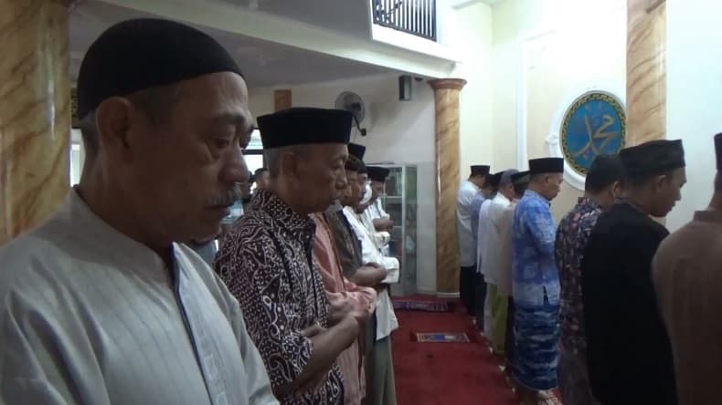 Niat Shalat Gerhana Bulan Berjamaah, Lengkap dengan Tata Cara dan Keutamaan Niat Shalat Gerhana Bulan Berjamaah, Lengkap dengan Tata Cara dan Keutamaan