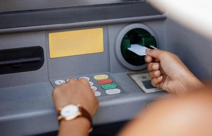 15 Juta Warga Usia Produktif Tak Punya Rekening Bank, Ada Apa? 15 Juta Warga Usia Produktif Tak Punya Rekening Bank, Ada Apa?