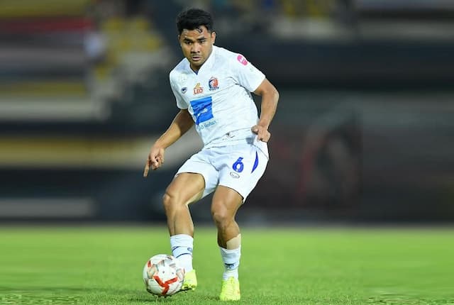 Asnawi Akui Sepakat Gabung Persib usai Ditelepon Bojan Hodak Langsung, tapi... Asnawi Akui Sepakat Gabung Persib usai Ditelepon Bojan Hodak Langsung, tapi...