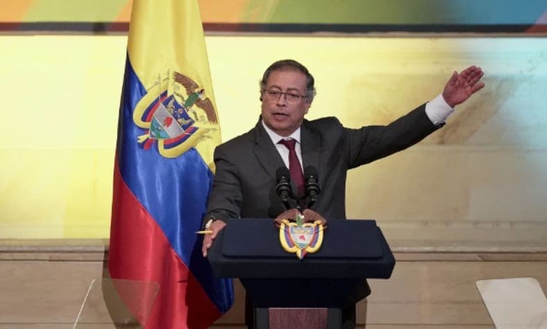 Diancam Trump, Presiden Kolombia Petro: Kami Akan Angkat Senjata! Diancam Trump, Presiden Kolombia Petro: Kami Akan Angkat Senjata!