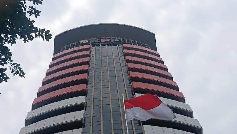 KPK Periksa Satori dan Heri Gunawan Tersangka Kasus Korupsi Dana CSR BI-OJK KPK Periksa Satori dan Heri Gunawan Tersangka Kasus Korupsi Dana CSR BI-OJK