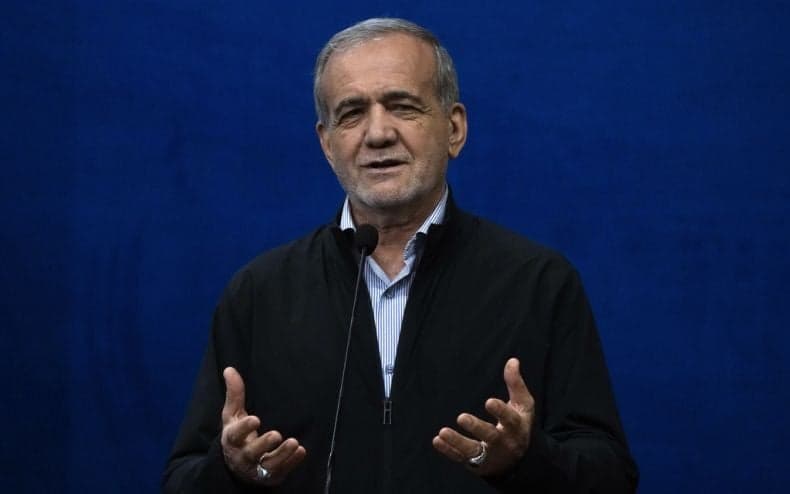 Presiden Iran Instruksikan Mulai Negosiasi Nuklir dengan AS Segera Presiden Iran Instruksikan Mulai Negosiasi Nuklir dengan AS Segera