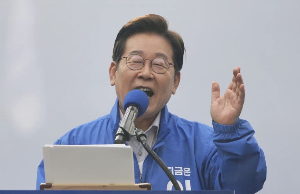 Presiden Korsel Repost Video Tentara Zionis Lempar Bocah Palestina dari Atap Bangunan, Ini Komentar Israel Presiden Korsel Repost Video Tentara Zionis Lempar Bocah Palestina dari Atap Bangunan, Ini Komentar Israel