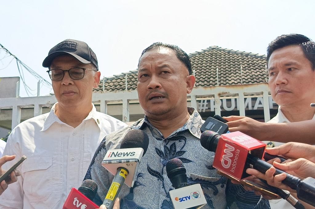Kompolnas bakal Telusuri Dugaan Driver Ojol Affan Didorong Sebelum Dilindas Rantis Brimob Kompolnas bakal Telusuri Dugaan Driver Ojol Affan Didorong Sebelum Dilindas Rantis Brimob