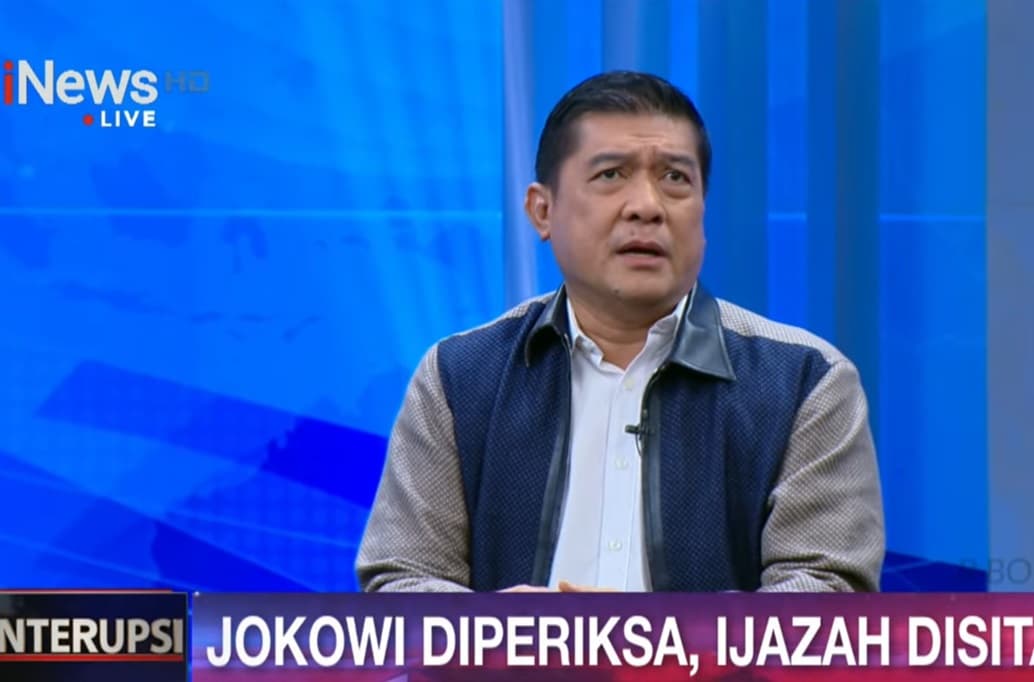 DE JURE Desak Kejaksaan Segera Eksekusi Silfester Matutina, Singgung Gagalnya Tugas Komisi Pengawasan DE JURE Desak Kejaksaan Segera Eksekusi Silfester Matutina, Singgung Gagalnya Tugas Komisi Pengawasan