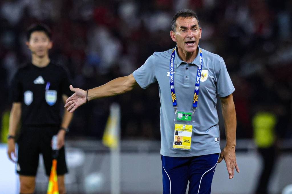 Gerald Vanenburg Semprot Klub usai Timnas Indonesia U-23 Gagal Menang Lawan Laos Gerald Vanenburg Semprot Klub usai Timnas Indonesia U-23 Gagal Menang Lawan Laos