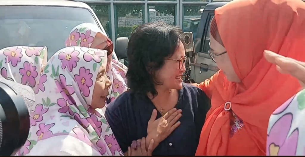 Senyum Bahagia Istri Tom Lembong Suaminya Dapat Abolisi: Terima Kasih atas Doa dan Dukungan Senyum Bahagia Istri Tom Lembong Suaminya Dapat Abolisi: Terima Kasih atas Doa dan Dukungan