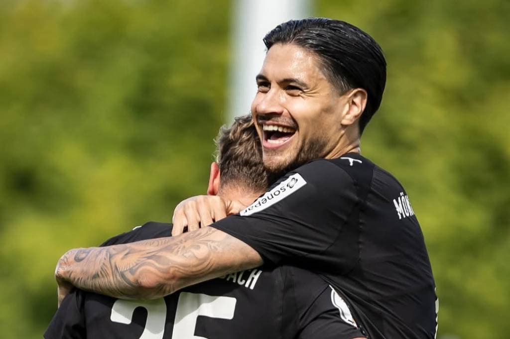 Baru Bergabung, Kevin Diks Sudah Jadi Sosok Penting di Borussia Monchengladbach Baru Bergabung, Kevin Diks Sudah Jadi Sosok Penting di Borussia Monchengladbach