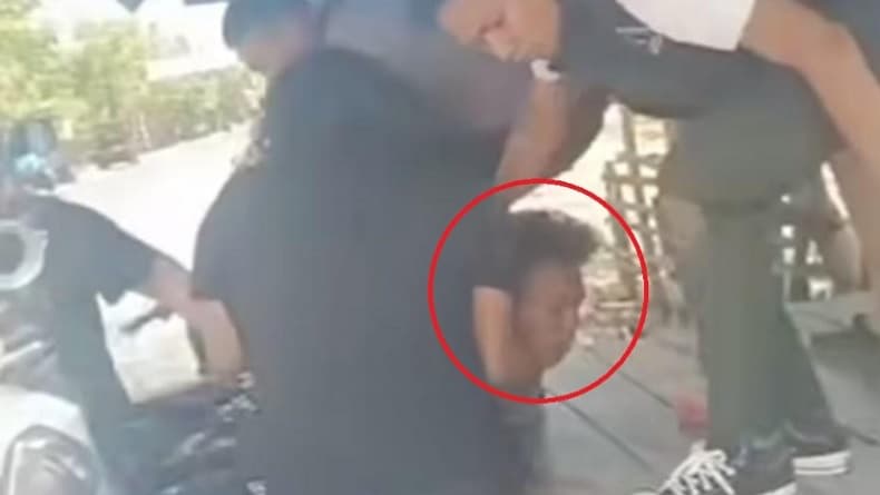 Viral Detik-Detik Penangkapan Oknum Polisi Pembunuh Wanita Muda di Kamar Kos Indramayu Viral Detik-Detik Penangkapan Oknum Polisi Pembunuh Wanita Muda di Kamar Kos Indramayu