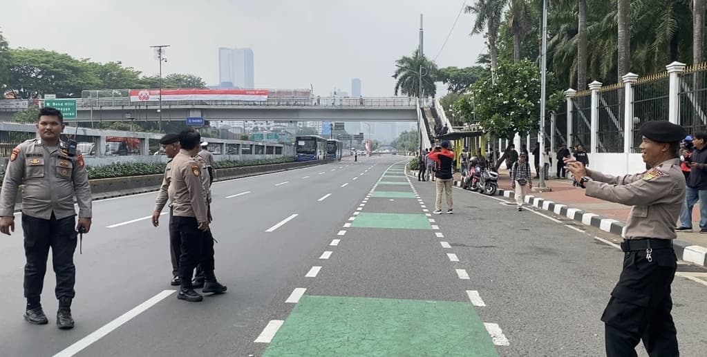 Ada Demo Hari Ini, Pengendara Diimbau Hindari Kawasan DPR Ada Demo Hari Ini, Pengendara Diimbau Hindari Kawasan DPR