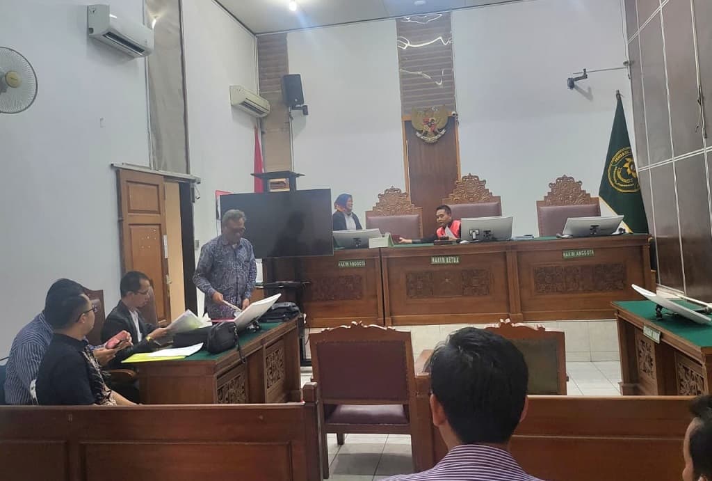Sidang Perdana Praperadilan Eksekusi Silfester Matutina, Kejari Jaksel Tak Hadir Sidang Perdana Praperadilan Eksekusi Silfester Matutina, Kejari Jaksel Tak Hadir
