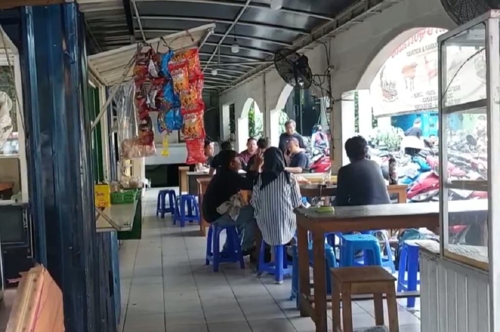 Suasana Kwitang Jakpus Hari Ini, Pedagang Mulai Kembali Berjualan Suasana Kwitang Jakpus Hari Ini, Pedagang Mulai Kembali Berjualan