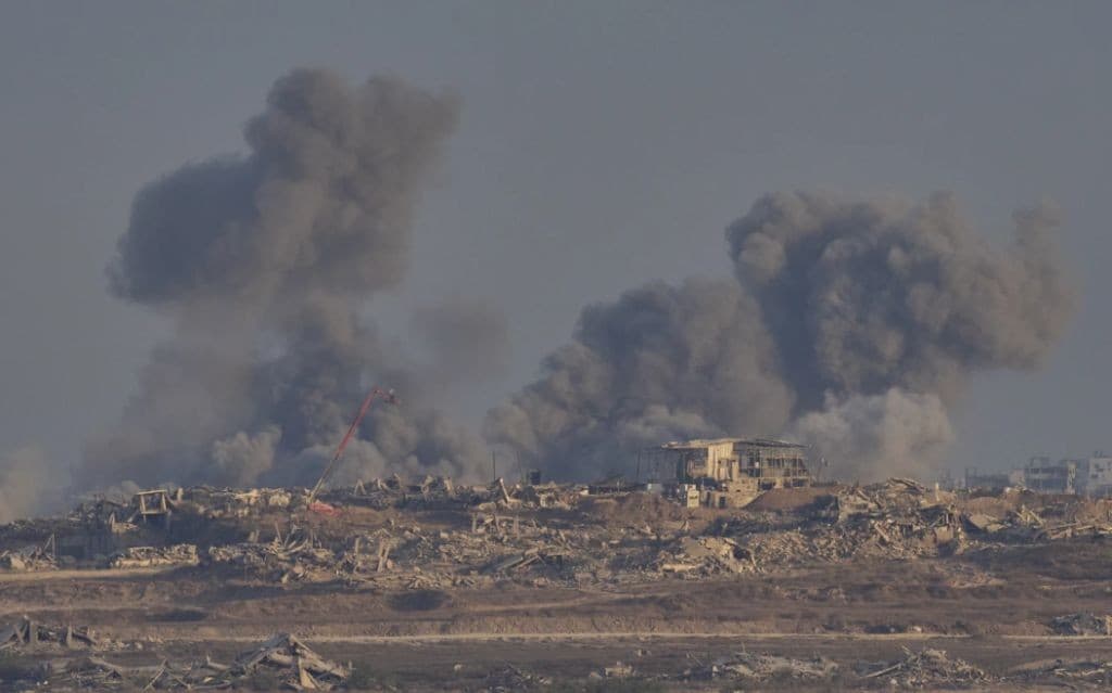 Israel Serang Gaza saat Idul Adha Tewaskan Puluhan Orang, Hamas: Mereka Ingin Perang Lagi! Israel Serang Gaza saat Idul Adha Tewaskan Puluhan Orang, Hamas: Mereka Ingin Perang Lagi!