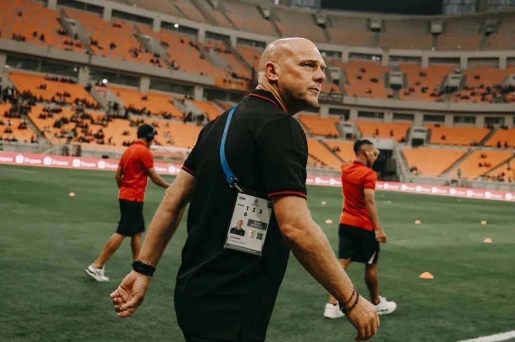 Pelatih Bali United Bantah Gunakan Taktik Buang-Buang Waktu Lawan Persija Pelatih Bali United Bantah Gunakan Taktik Buang-Buang Waktu Lawan Persija