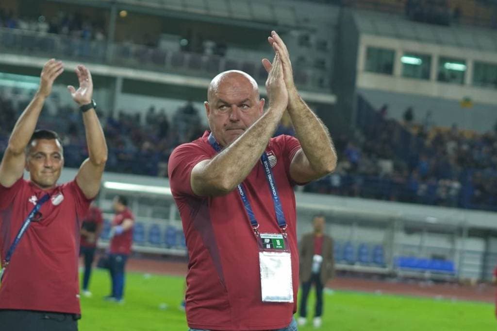 Bojan Hodak Protes Wasit usai Persib Tersingkir dari ACL 2, Siap Kirim Surat Resmi ke AFC Bojan Hodak Protes Wasit usai Persib Tersingkir dari ACL 2, Siap Kirim Surat Resmi ke AFC