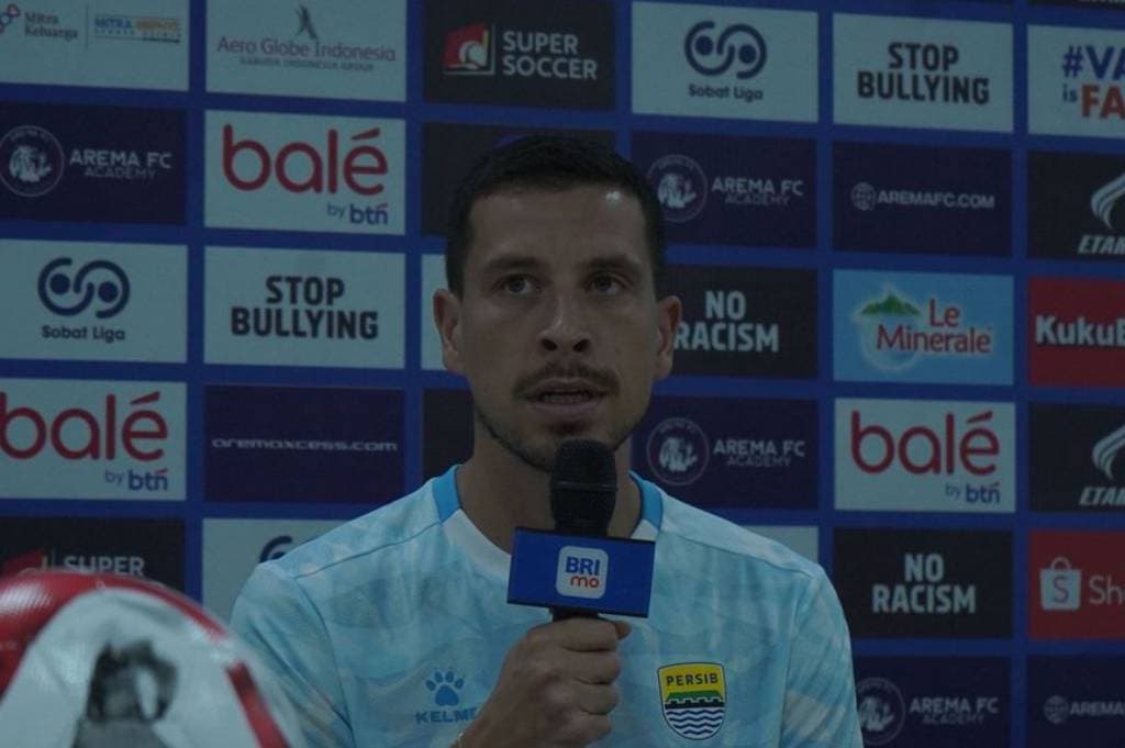 Arema FC vs Persib Bandung: Thom Haye dan Saddil Kompak Siap Bawa Pulang Tiga Poin Arema FC vs Persib Bandung: Thom Haye dan Saddil Kompak Siap Bawa Pulang Tiga Poin