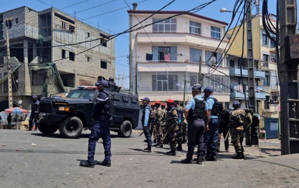 Demo Usung Bendera One Piece di Madagaskar Berujung Percobaan Kudeta Presiden Rajoelina Demo Usung Bendera One Piece di Madagaskar Berujung Percobaan Kudeta Presiden Rajoelina